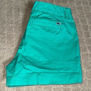 Vineyard Vines Shorts Women's sz 4 Chino Shorts